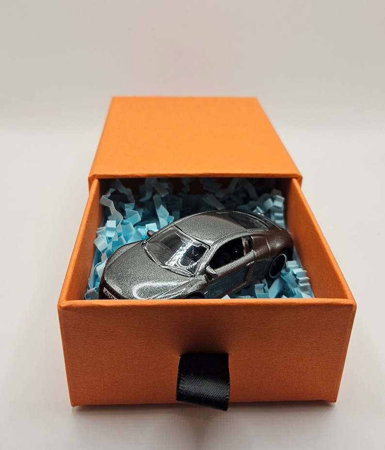 Audi R8 Keychain (free Gift Box) - Etsy
