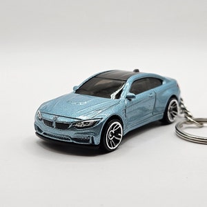 BMW F82 M4 Keychain (Free Gift Box)