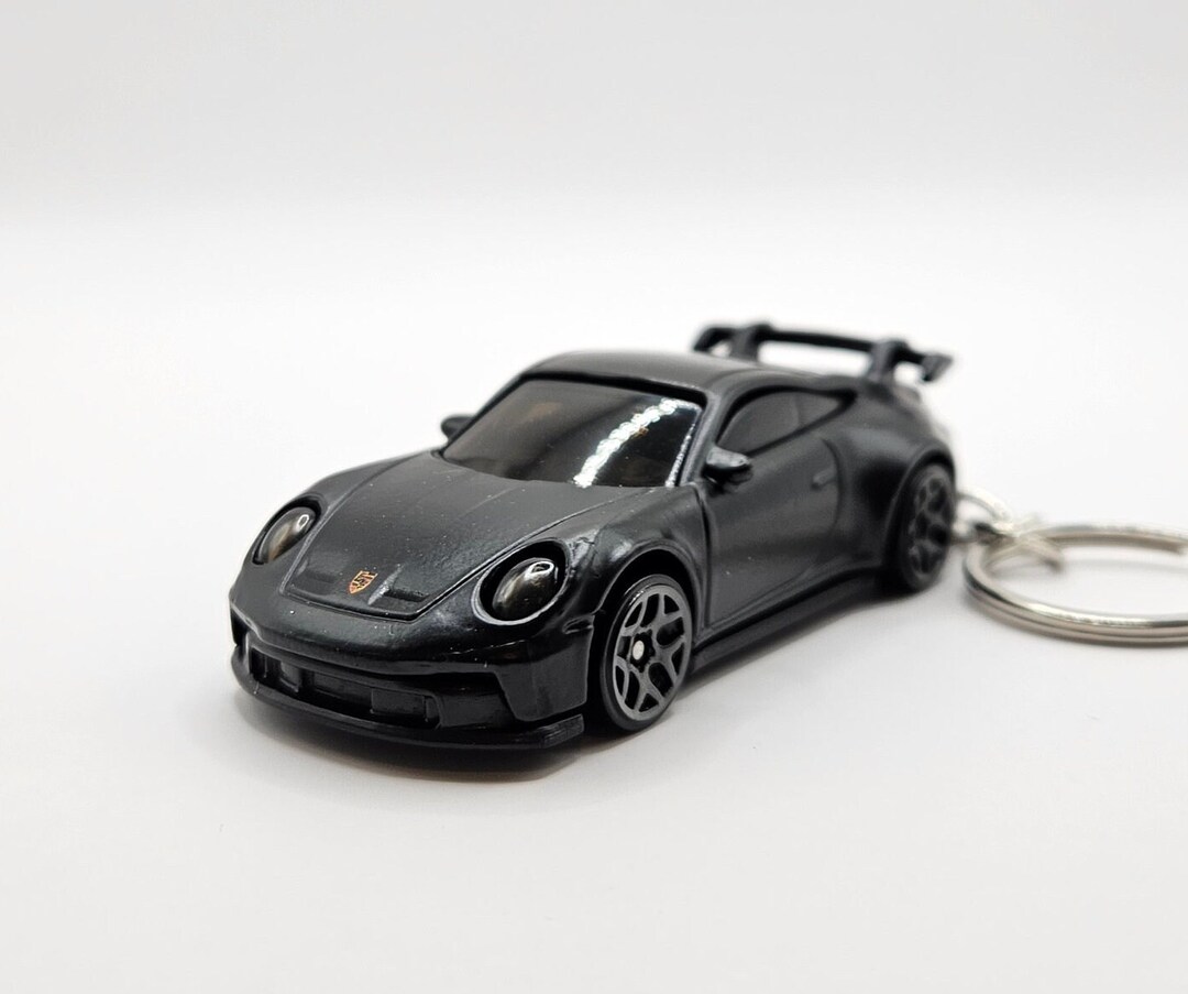 【極美品】 PORSCHE  911 GTS KEYRING  キーリング AUTHENTIC PORSCHE 911 MODEL DESIGNATOR KEYCHAIN KEY RING