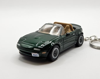 Mazda Miata (MX-5) Keychain (Free Gift Box)