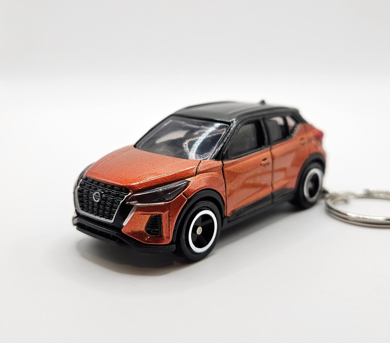 Oxford Diecast 1:76 Nissan Rogue / Qashqai Christmas Tree Ornament | Custom Diecast Car For Tree