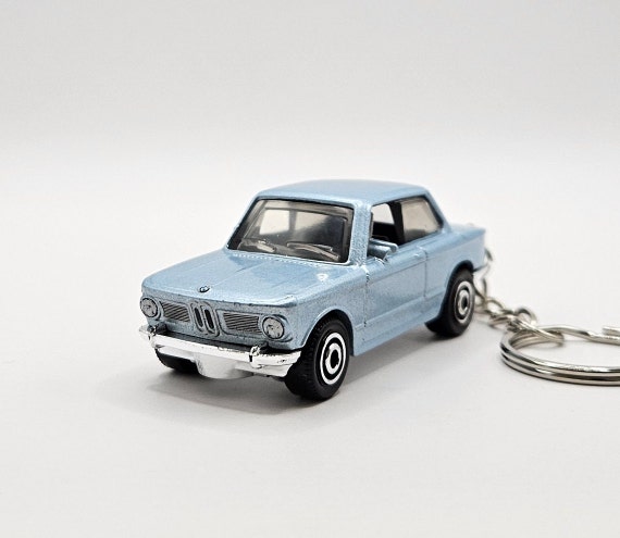 Bmw 2002 keychain deals