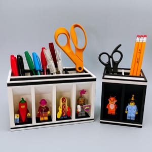 Desk Organizer with LEGO Minifigure Display – Pen, Scissor, Hobby Knife & Tool Holder | 2 or 4 Minifig Slots | Gift for Builders