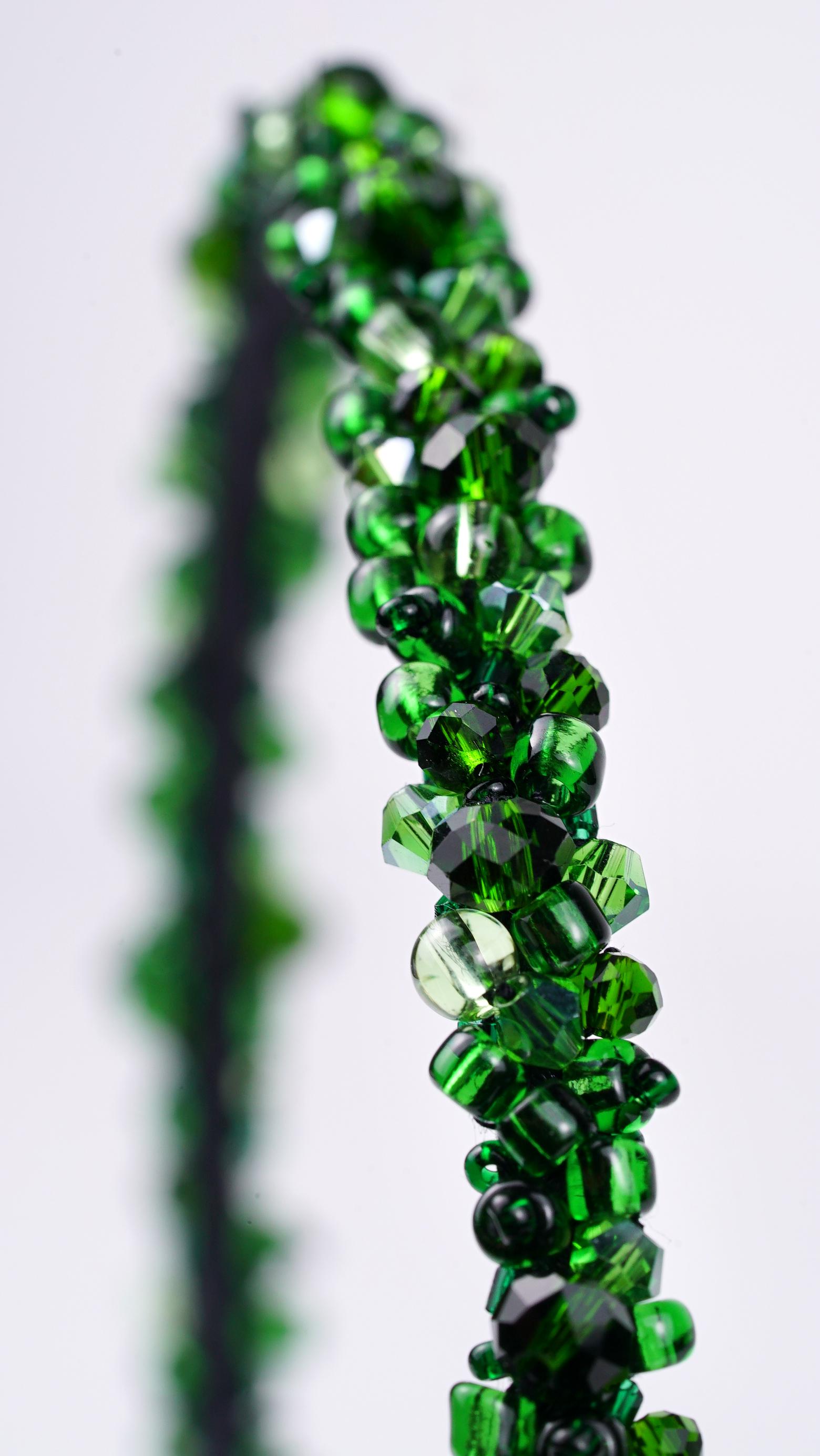 Emerald Dream Headband - handmade hair accessory with glass beads and glass crystals, gift for her, bridal accessory. - Thumbnail 4