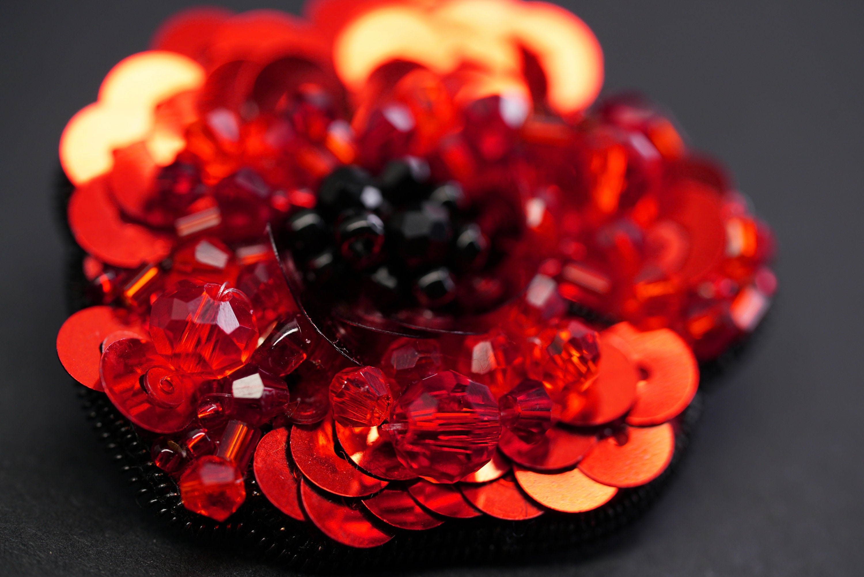 Red Flower Beaded Brooch - Thumbnail 2