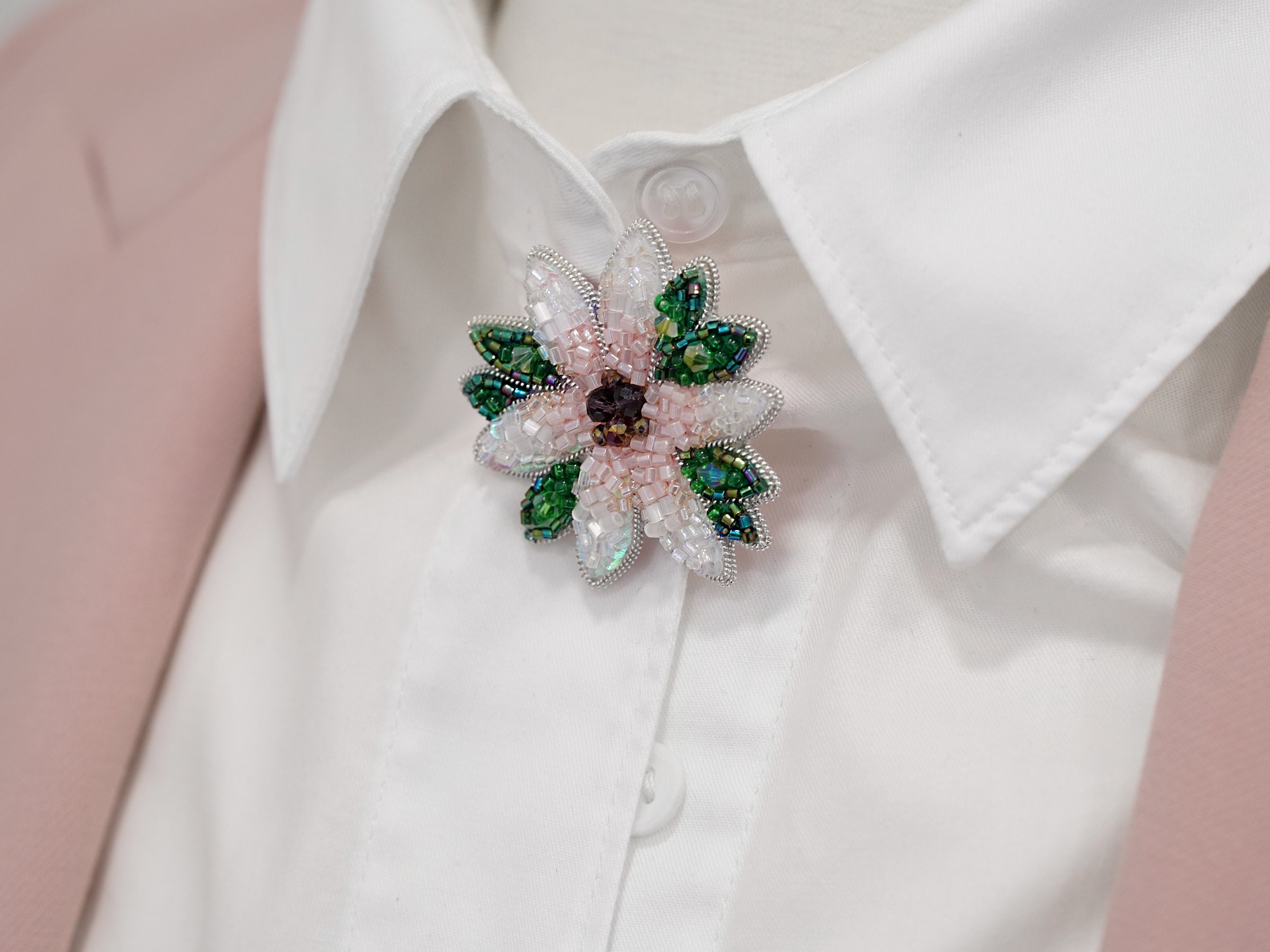 Spring Flower Beaded Brooch - Thumbnail 5