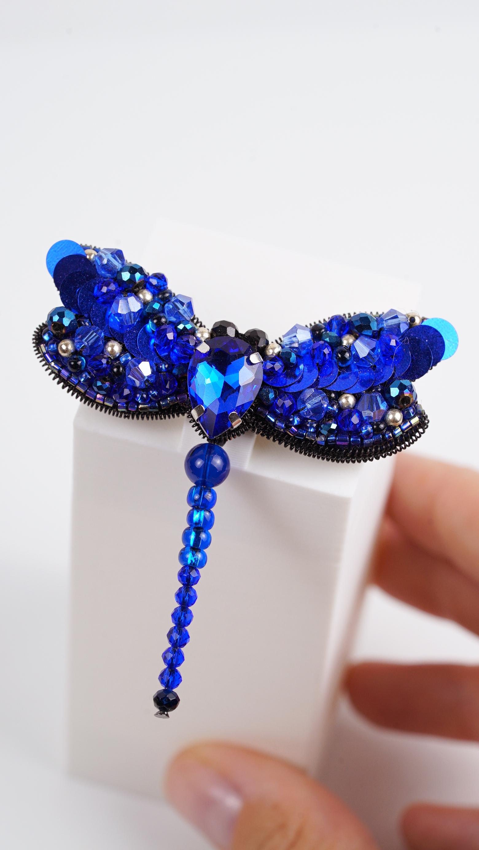 Navy Blue Dragonfly Beaded Brooch – Handmade Swarovski Crystal Jewelry, Statement Bug Pin, Embroidered Brooch Gift for Nature Lovers - Thumbnail 4