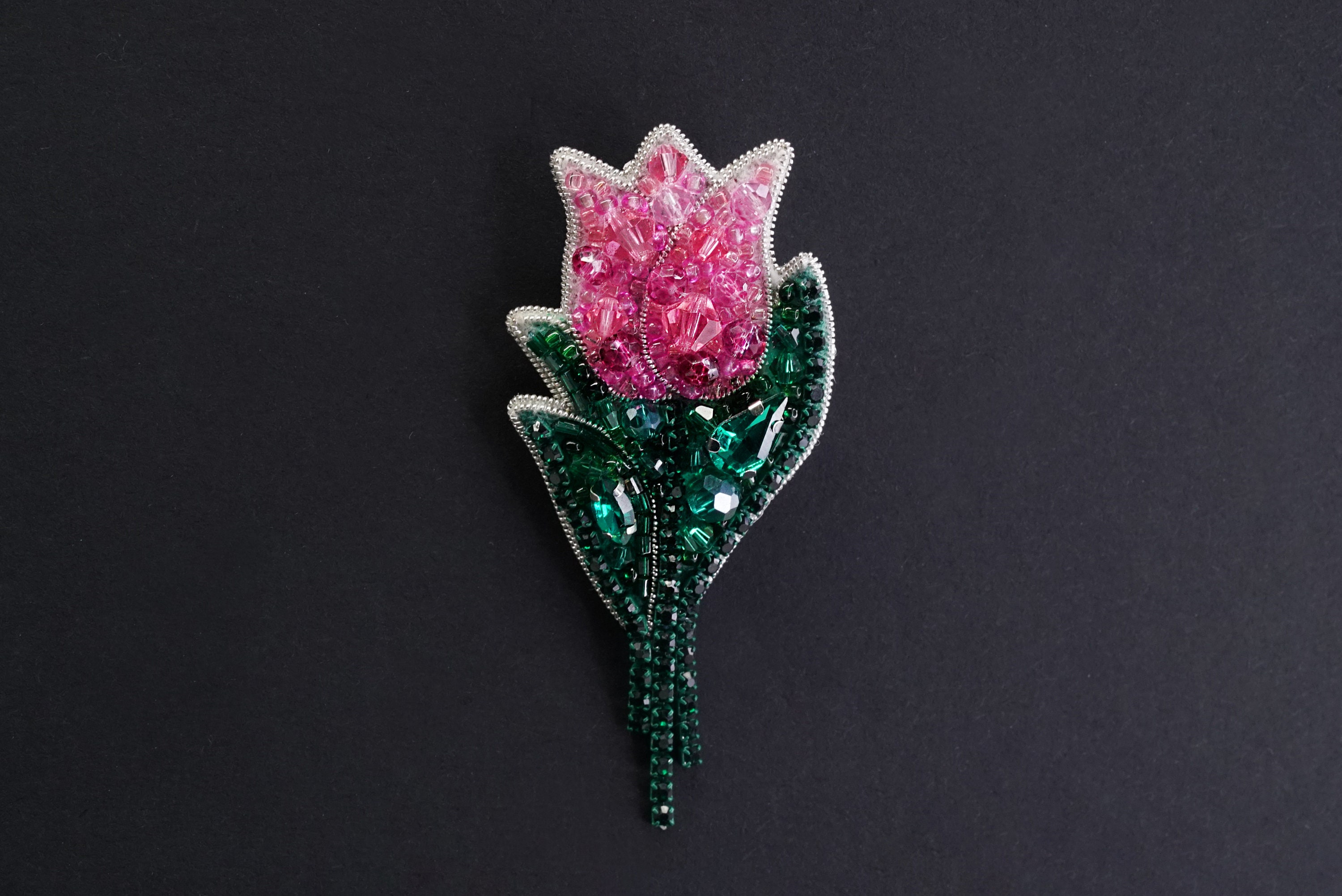 Tulip Beaded Brooch (small) - Swarovski crystal beads
