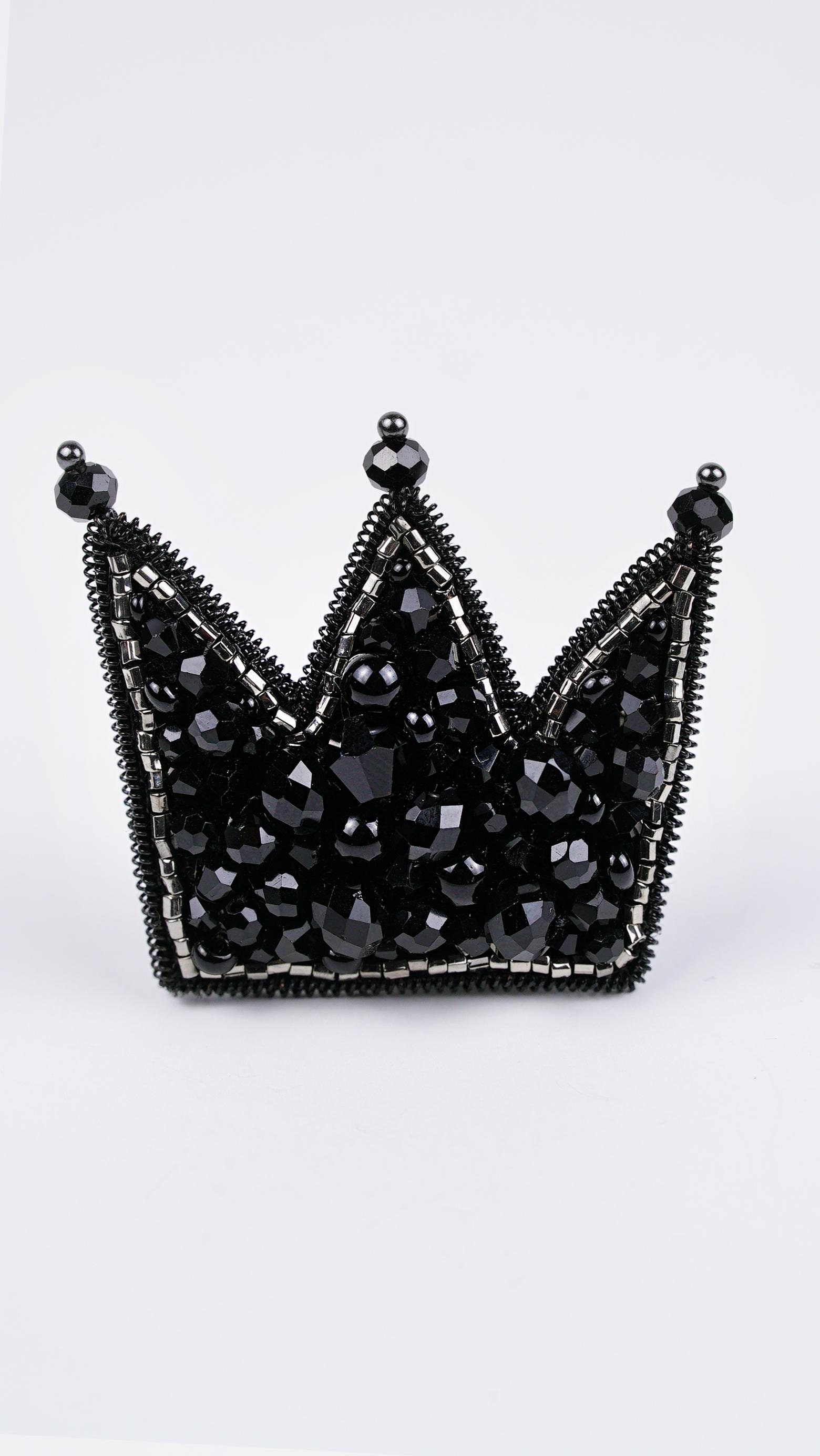 Beaded Crown Brooch, Handmade beaded brooch, inspired by Jean-Michel Basquiat - Image 1