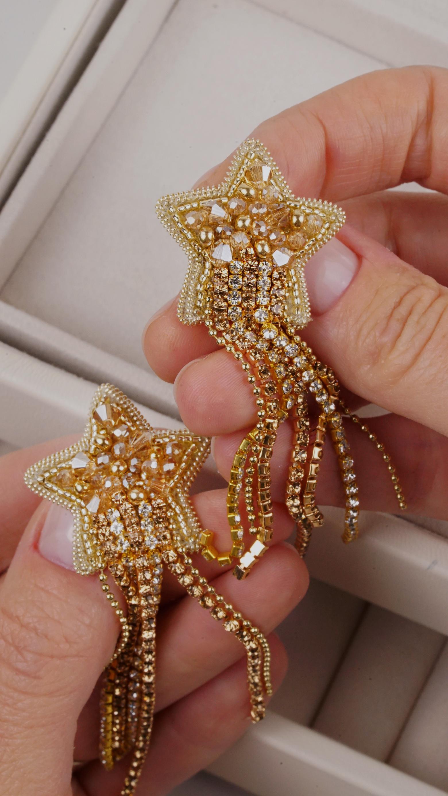 Gold Star Beaded Ear Clips – Handmade with Glass Crystal Beads and Rhinestone Chains - Thumbnail 3