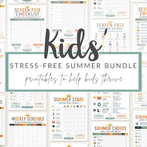 Può includere: Una raccolta di fogli stampabili colorati per bambini, con liste di controllo, tabelle delle faccende e orari. Il testo include i temi "Kids", "Stress-Free Summer Bundle" e "Screen Free". I disegni incorporano stelle, soli e varie icone.