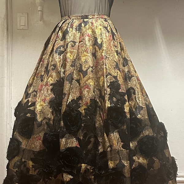 Evening Pleated Skirt Gold Lame Floral Victorian Pattern Hand Embellished With Corded Black Lace and Organza Flowers 50s Look Vintage Outfit
