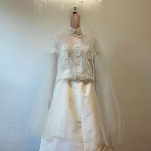 Edwardian Fashion Bridal Dress Silk Rayon Tule Blouse Amazing  Hand Made lace Date From Belle Époque Period Skirt Silk Faille Cream Color