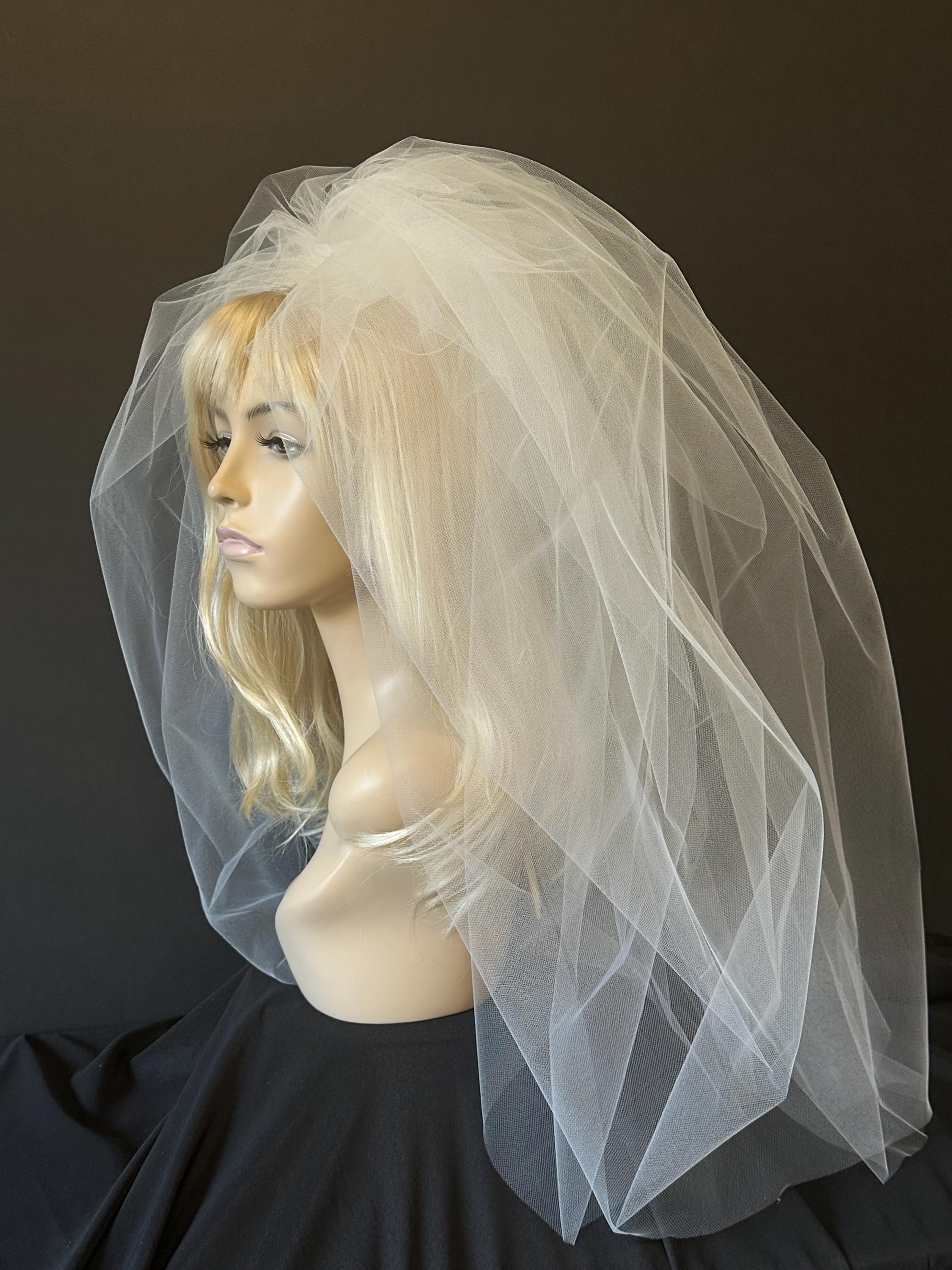 Lot of three wedding headpieces The Best Bridal Hair Accessories for 2025 Weddings main image 3