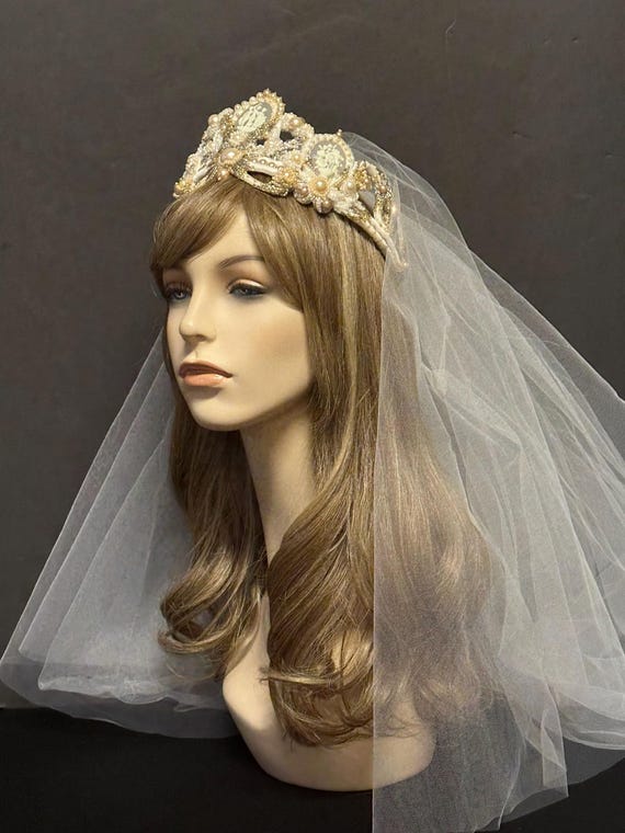Vintage Style Bridal Tiara: Embroidered Wedding Diadem With  display picture 2