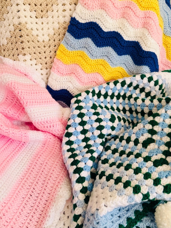 Modern Stripes Baby Blanket Crochet Pattern – Easy PDF, Gender