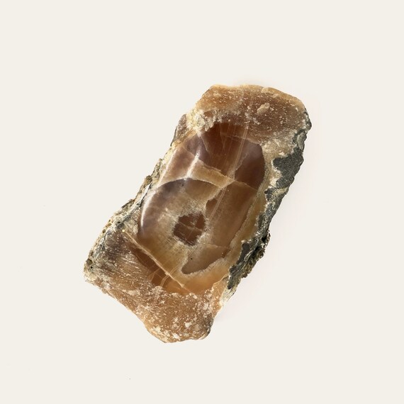 Beige crystal pocket empty