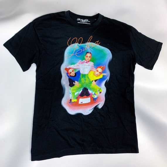 Black T-shirt with rhinestones, Libra astrological sign, IA girls band - Collab Astro Strass Mani feat. Emmanuelle Buchet
