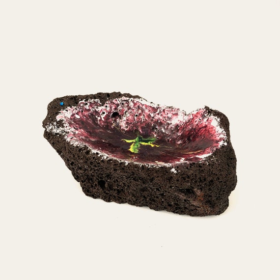 Empty pocket or ashtray in red enameled lava stone