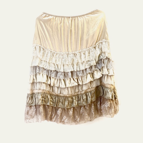 Beige and White Satin and Laced Frills Skirt M