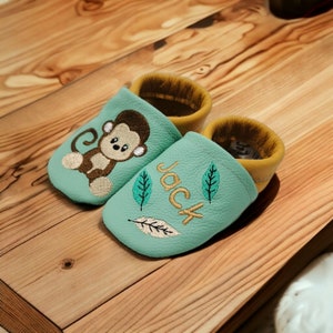 Organic crawling shoes leather slippers personalized monkey monkey