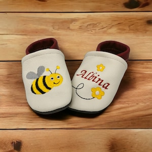 Organic crawling shoes leather slippers personalized bee