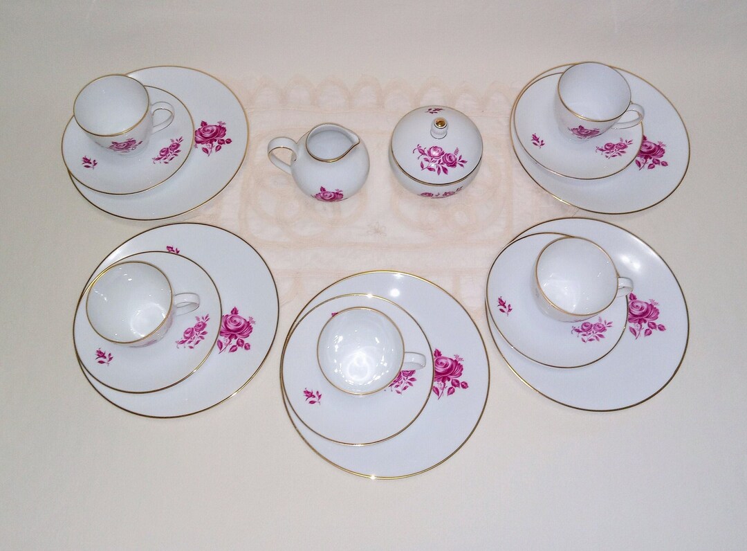 Beautiful, Rare 1950's 17 Pieces of Hutschenreuther Selb