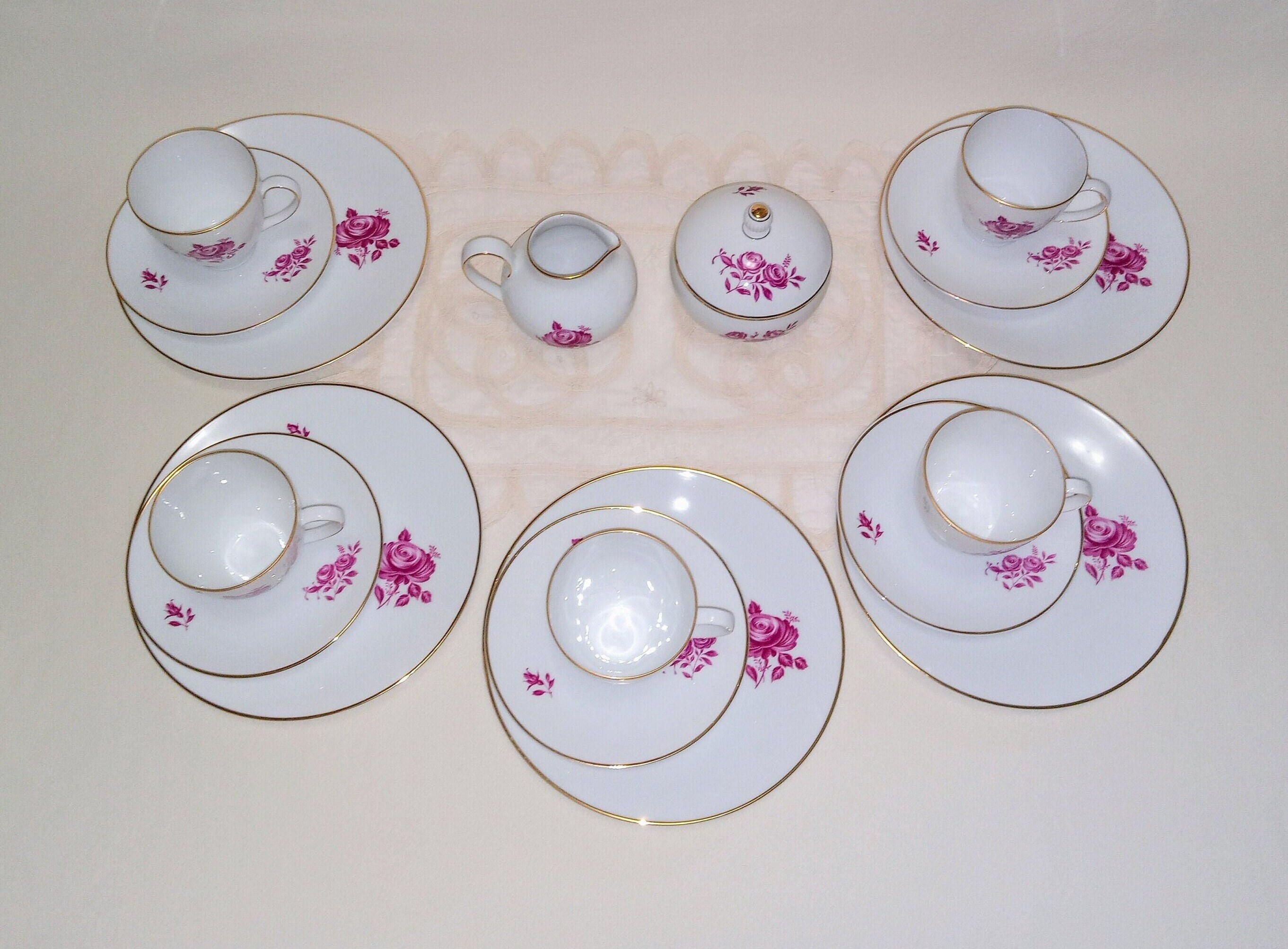 Beautiful, Rare 1950's 17 Pieces of Hutschenreuther Selb