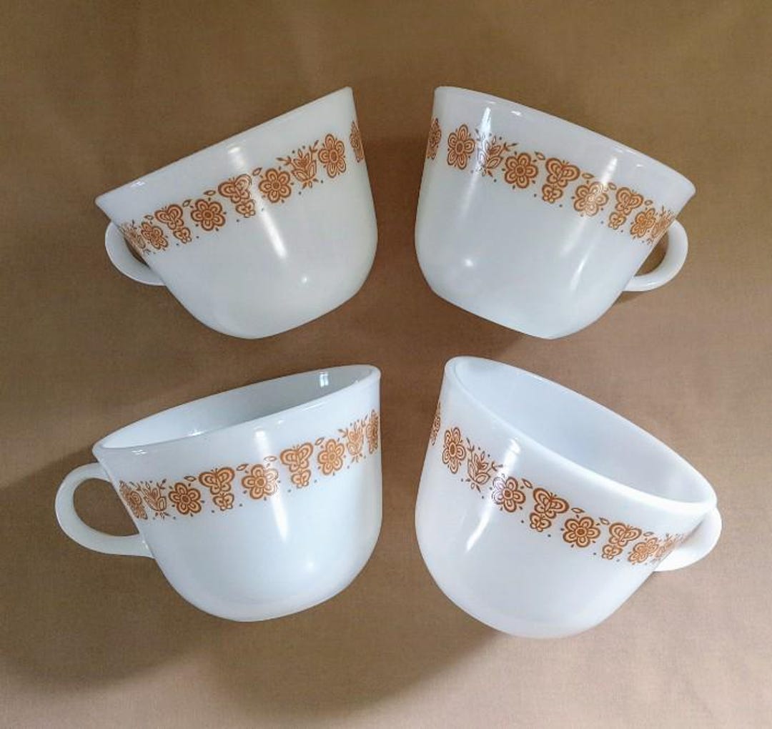 Set of 4 Pyrex