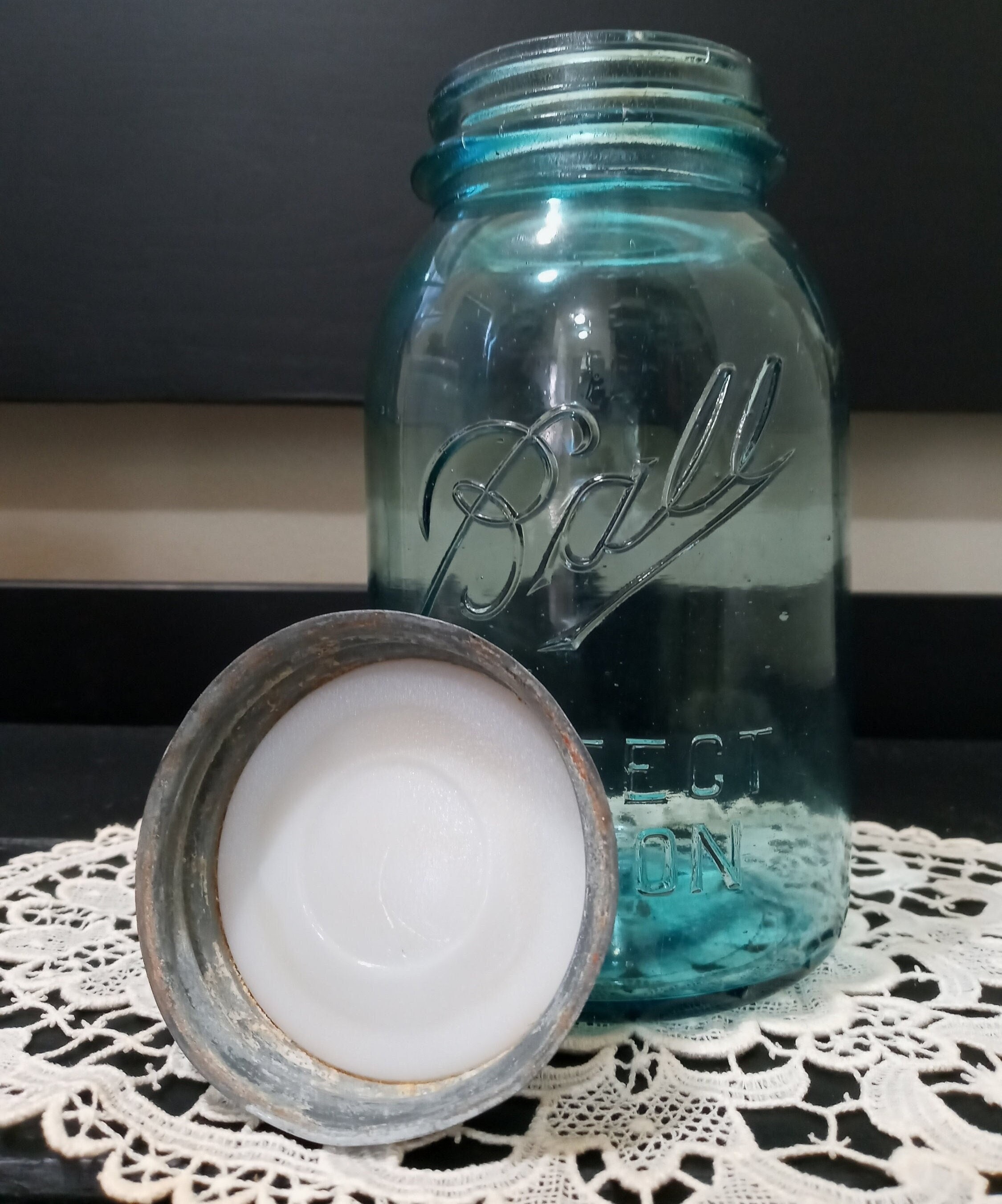 1900-1923 Rare Quart Aqua Blue Perfect Ball Mason Jar With