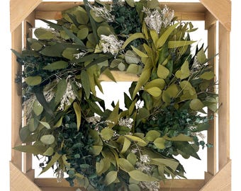 ANDALUCA Bungalow Eucalyptus Natural Wreath 18in