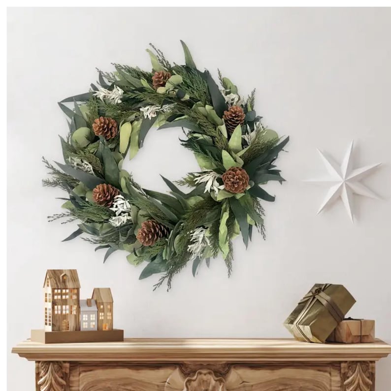Andaluca Pinecone Wreath - Thumbnail 2