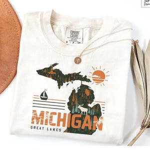 T-shirt Comfort Colors® Michigan, chemise Grands Lacs du Michigan, T-shirt Michigan amoureux de la nature, chemise Wildlife Adventure, T-shirt de voyage au coucher du soleil