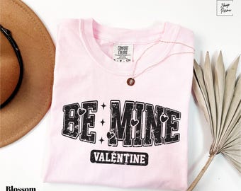 Camiseta retro "Be Mine" de Comfort Colors®, camiseta universitaria "Be Mine", camiseta de San Valentín, camiseta "Be Mine", camiseta con un bonito regalo de San Valentín