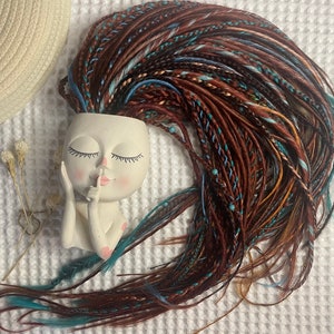 Cowboy koperen en turkoois dunne kanekalon-dreads