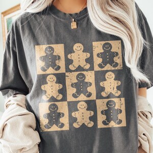 Retro Checkered Gingerbread Man PNG, Trendy Distressed Christmas PNG ...