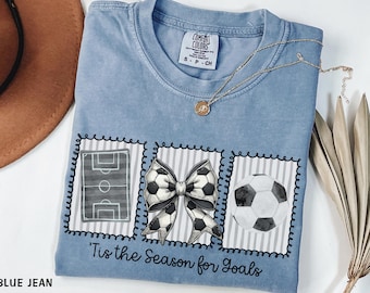 Comfort Colors® Soccer Mom Shirt, Soccer Mom Gifts, Soccer Mama Tee, Soccer Mom Tee, Coquette Soccer Season  Shirt, Retro Game Day Shirt
