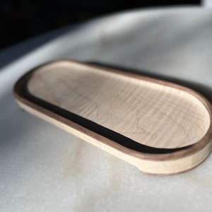 Unique oval Tray - Hardwood - Ash - Maple - Walnut - Cherry - Catchall + Serving Tray