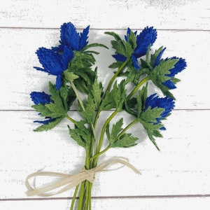 Filz-Distel-Blumenstengel: Merinowolle Blumenstrauß-Arrangement