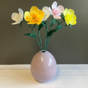 Kundenspezifischer Butterblumenstiel aus Krepppapier - Handgefertigte einzelne Blume in jeder Farbe, Wildblumendekor, Bilden Sie einen Strauß