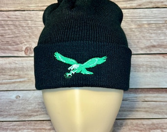 Pom Pom Birds beanie (Green/Black)