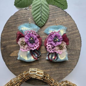 Victorian Vintage Earrings, Floral Earrings, Cute Textil Vintage Earring.
