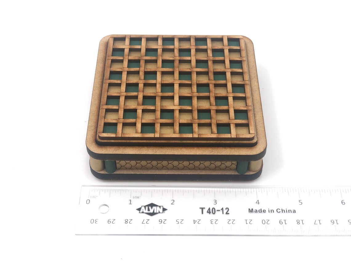 Mini Chess Set: Gold and Green, Fish Scale Pattern, Laser Cut and ...