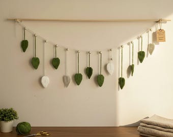 Crochet Leaf Garland Pattern: DIY Botanical Decor (PDF Pattern)