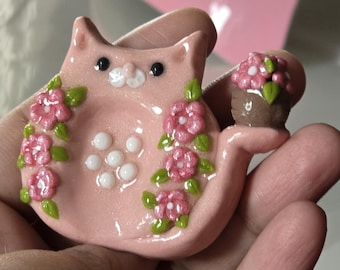 Cat Worry Stone for Anxiety Relief | Handmade Clay Fidget Toy | Stress Relief Gift | Pocket Companion | Floral Design