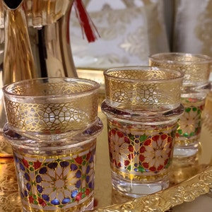 Set of 5 colored crystal beldi tea glasses - Unique Moroccan handcrafted designs - Height 9.5 cm - Width 6 cm