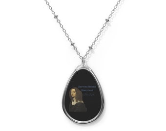 Christina of Sweden, Oval Necklace