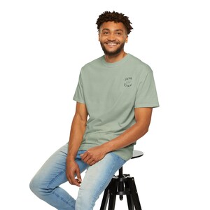 tiny floral script | T-Shirt