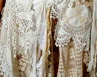 Falda de encaje estilo boho vintage y antiguo, falda de novia alternativa, falda para festivales o estilo hada, de diseño exclusivo y hecha a mano, estilo steampunk.