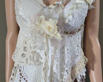Hermoso top alternativo de encaje y lino/top estilo bohemio/boda gitana/atuendo para boda en la playa.
